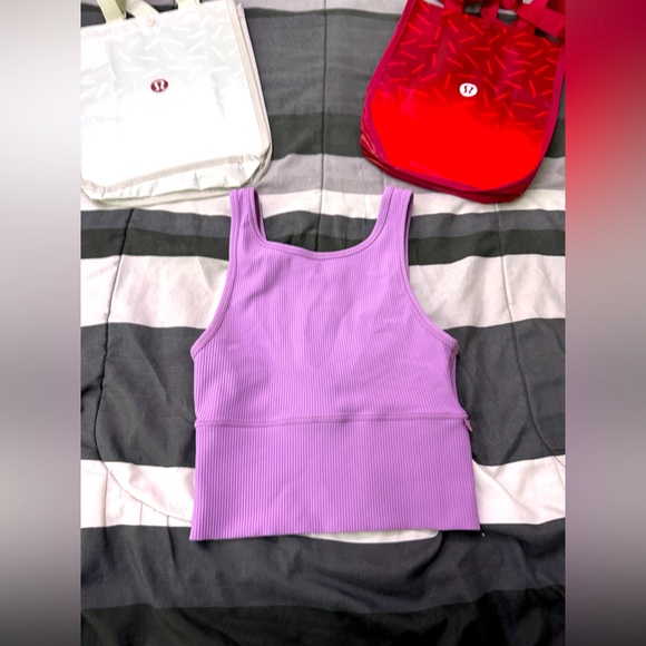 lululemon athletica Tops - Lululemon tank top. Like new size 4
